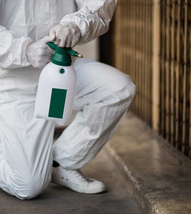 Mosquito & Tick Control